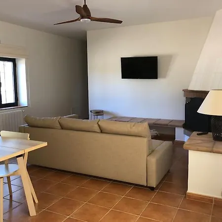 Tatil Evi Cortijo Lomillos - La Encina Retamal de Llerena