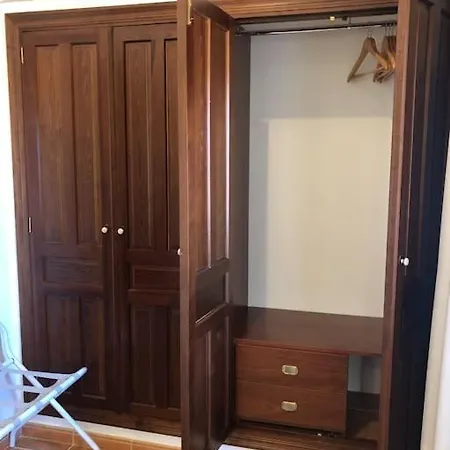 Cortijo Lomillos - La Encina Дом отдыха Retamal de Llerena